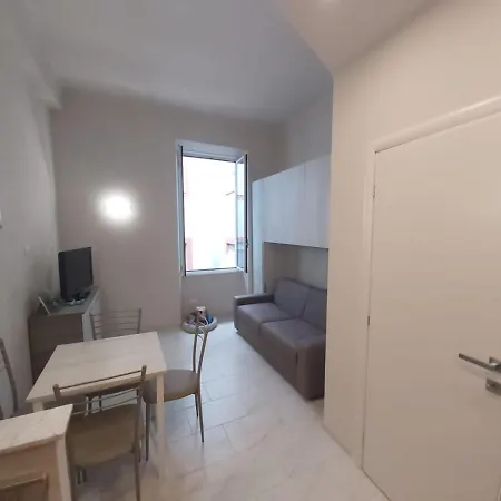 Casa Mazzini * 알라시오